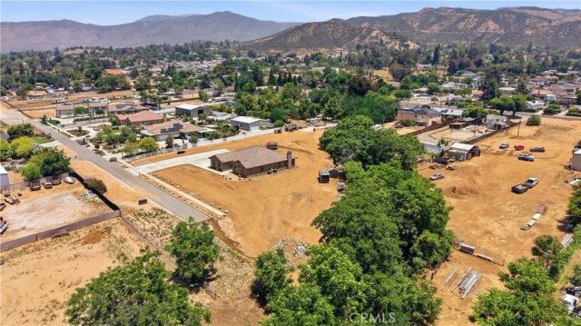 12865 Custer, Yucaipa, CA 92399