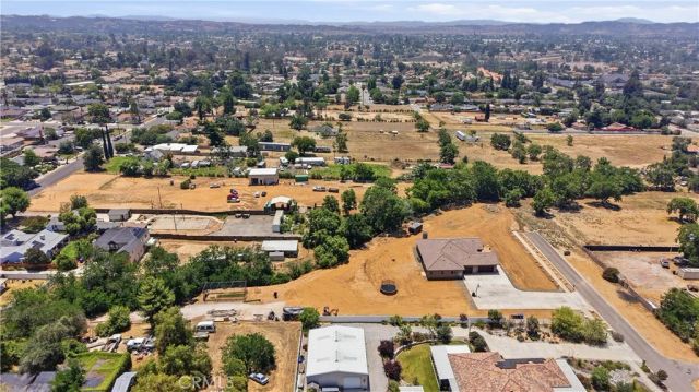12865 Custer, Yucaipa, CA 92399