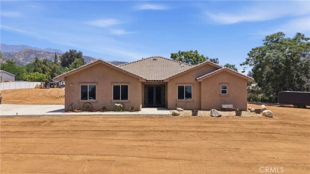 12865 Custer, Yucaipa, CA 92399