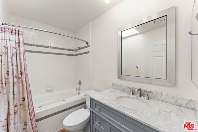 5145 Yarmouth Avenue 29, Encino (los Angeles), CA 91316