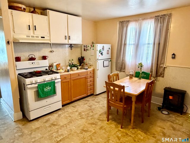 384 Thompson Street, Stratford, CT 06615