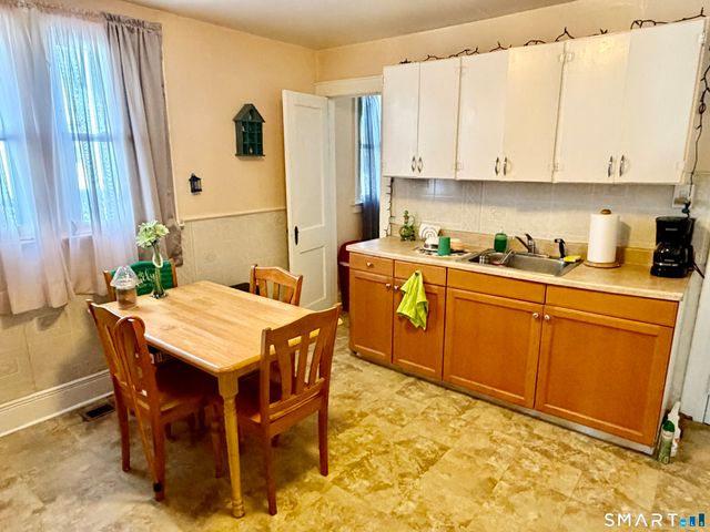 384 Thompson Street, Stratford, CT 06615