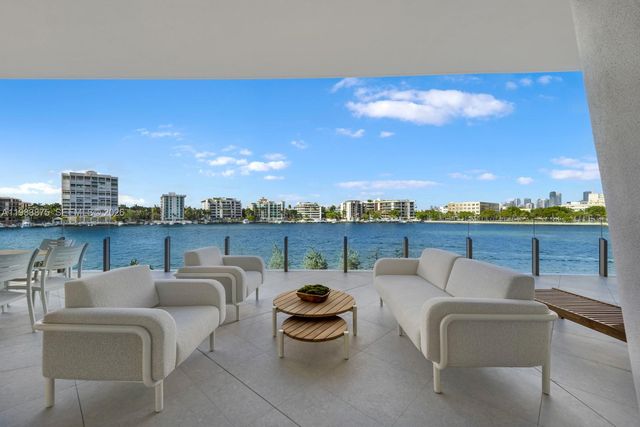 5 Grove Isle Drive L205, Miami, FL 33133