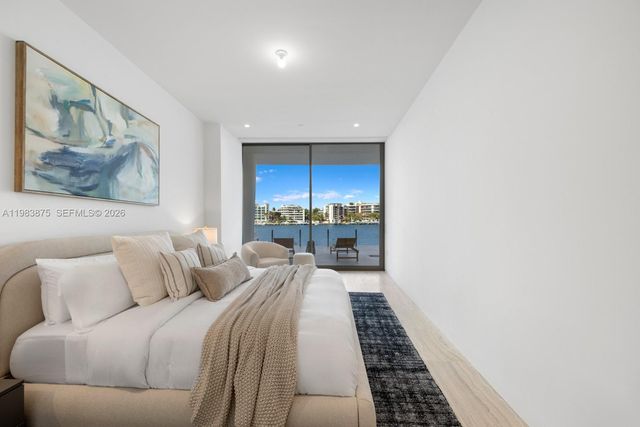 5 Grove Isle Drive L205, Miami, FL 33133
