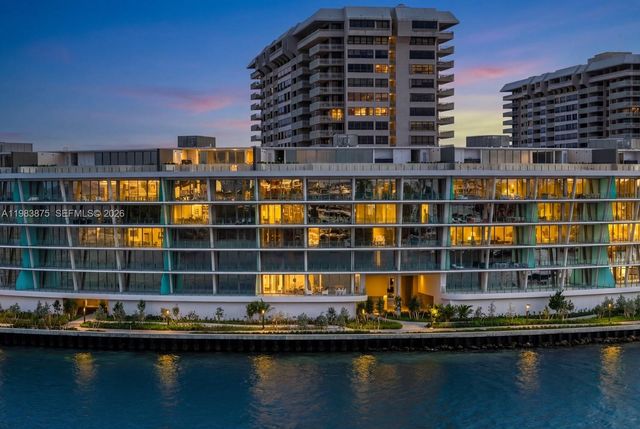 5 Grove Isle Drive L205, Miami, FL 33133