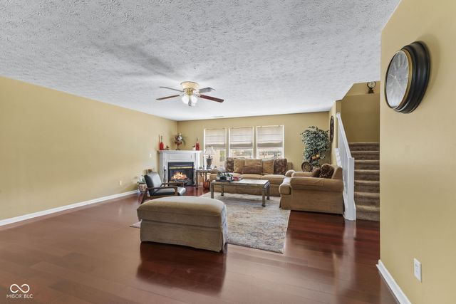 6525 Fiesta Street, Indianapolis, IN 46237