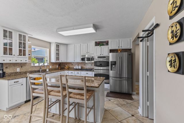 6525 Fiesta Street, Indianapolis, IN 46237