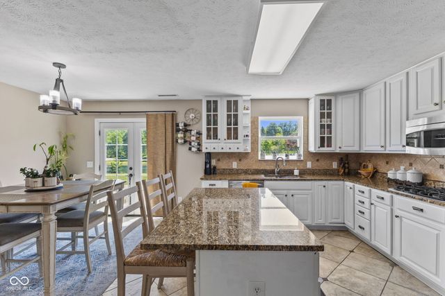6525 Fiesta Street, Indianapolis, IN 46237