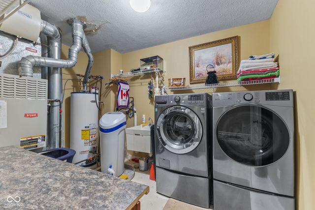 6525 Fiesta Street, Indianapolis, IN 46237