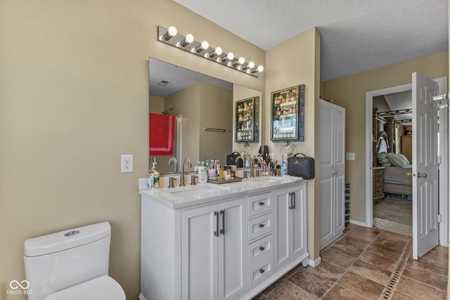 6525 Fiesta Street, Indianapolis, IN 46237