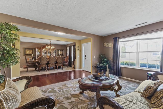 6525 Fiesta Street, Indianapolis, IN 46237