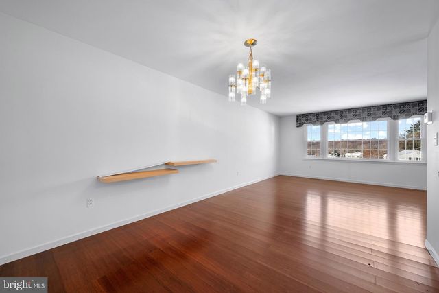 7 BROMWELL CT, Cockeysville, MD 21030