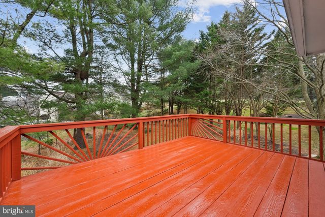 7 BROMWELL CT, Cockeysville, MD 21030