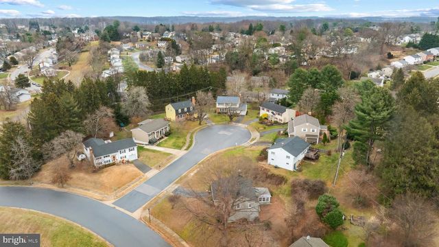 7 BROMWELL CT, Cockeysville, MD 21030