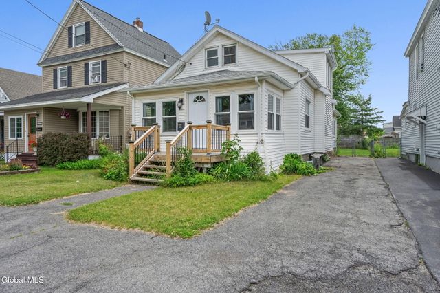 2726 Denver Avenue, Rotterdam, NY 12306