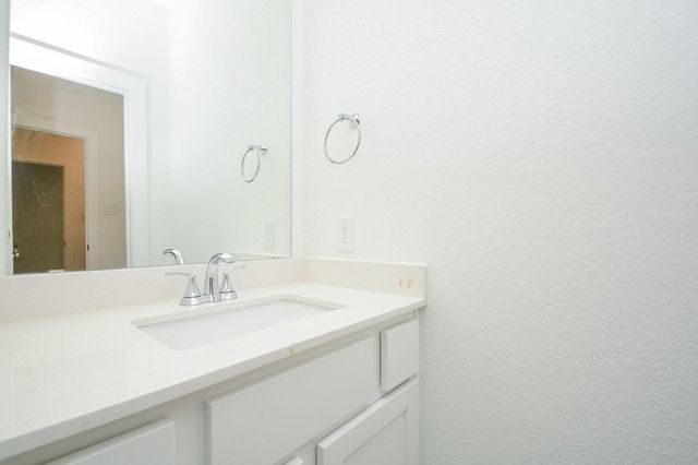 1052 Shoal Creek Trail, Conroe, TX 77304
