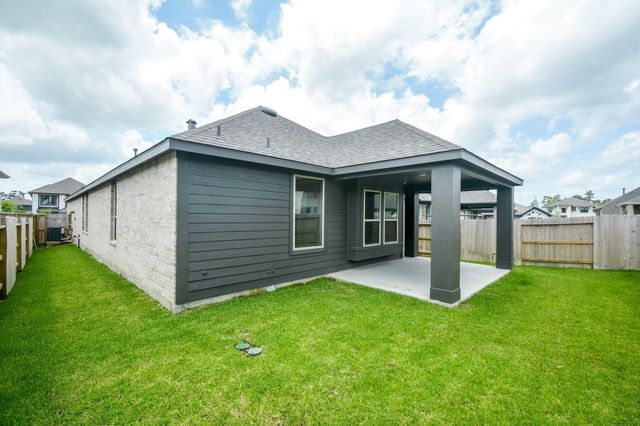 1052 Shoal Creek Trail, Conroe, TX 77304