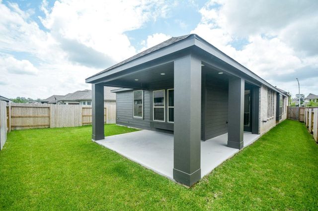 1052 Shoal Creek Trail, Conroe, TX 77304