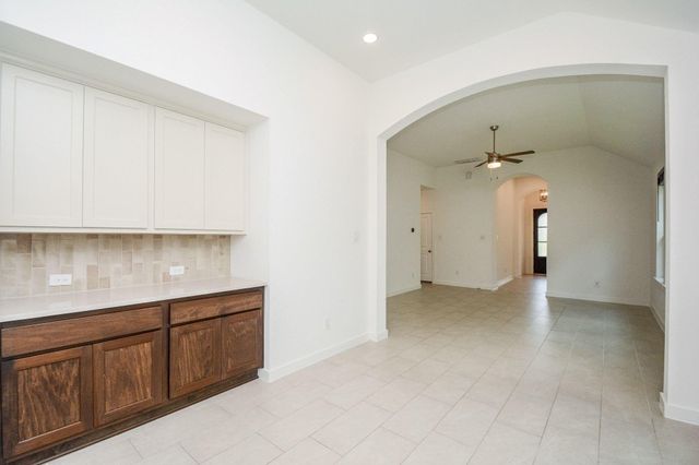 1052 Shoal Creek Trail, Conroe, TX 77304