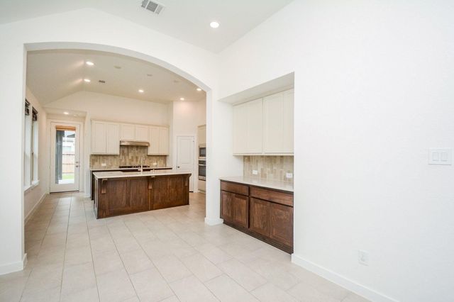1052 Shoal Creek Trail, Conroe, TX 77304