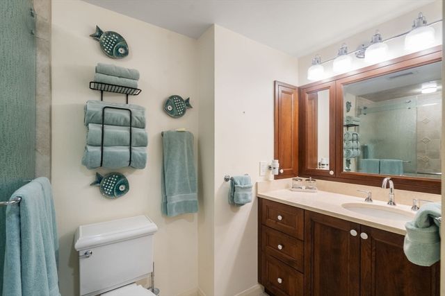 65 Grove St 444, Wellesley, MA 02482