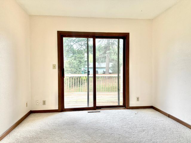 2129 49th Way E, Inver Grove Heights, MN 55077