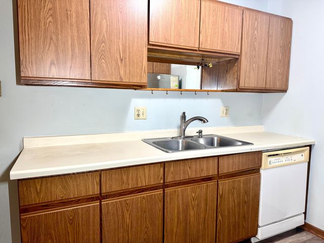 2129 49th Way E, Inver Grove Heights, MN 55077