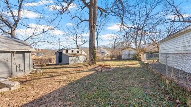 1613 S Norwood Avenue, Independence, MO 64052