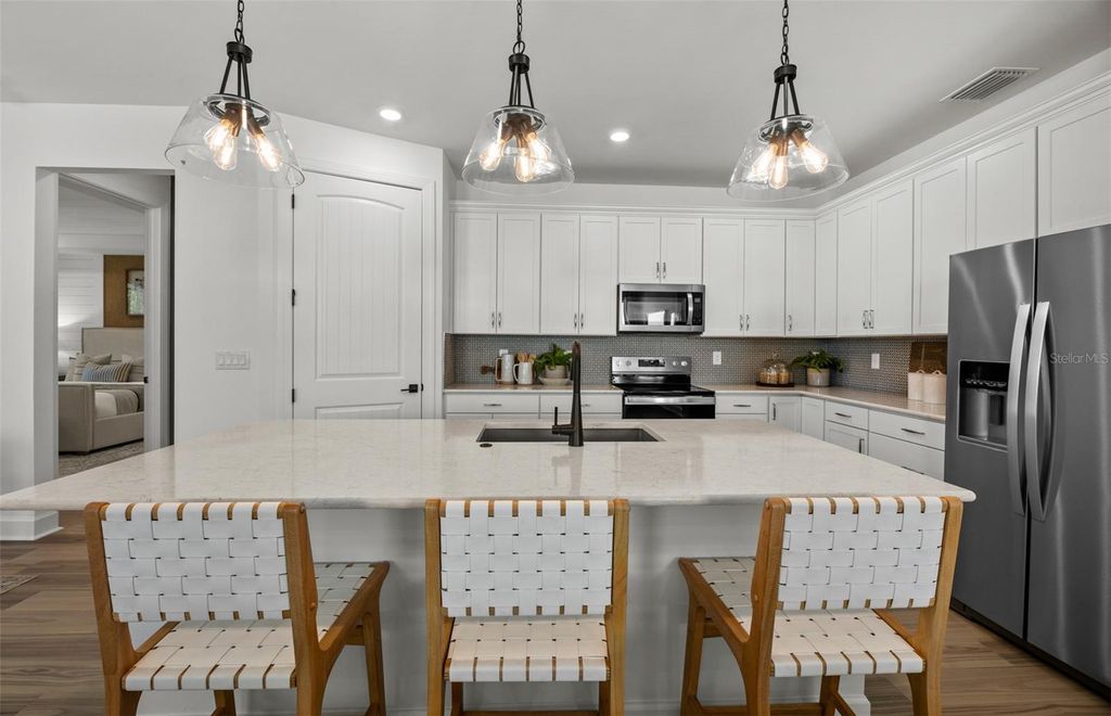 Image 16 of property listing at 10821 BUTTERCUP COURT, Venice, FL 34293