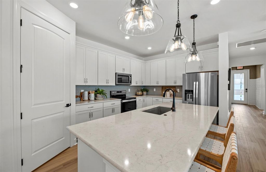 Image 17 of property listing at 10821 BUTTERCUP COURT, Venice, FL 34293