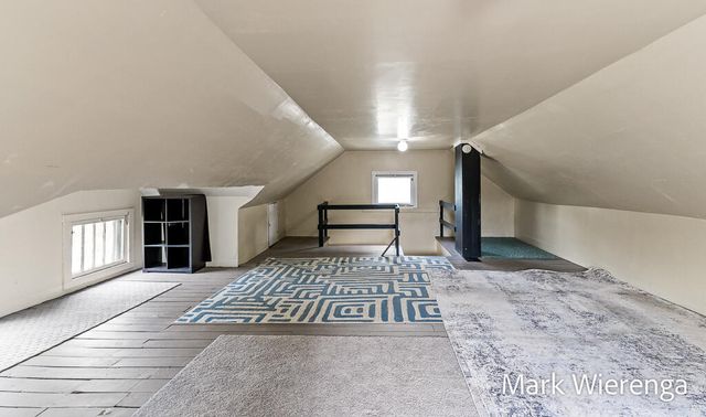 272 SE Henry Avenue, Grand Rapids, MI 49503