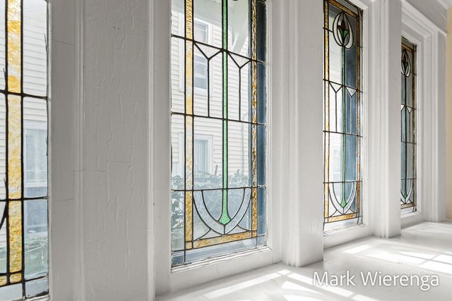 272 SE Henry Avenue, Grand Rapids, MI 49503