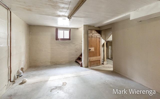 272 SE Henry Avenue, Grand Rapids, MI 49503