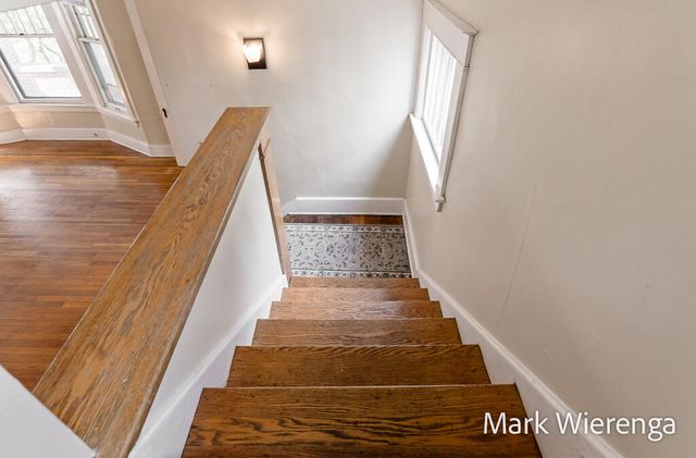 272 SE Henry Avenue, Grand Rapids, MI 49503