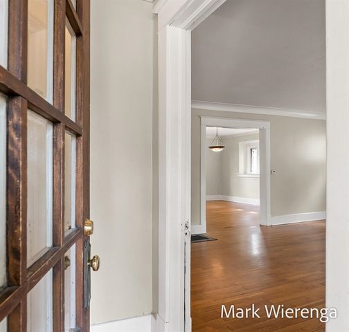 272 SE Henry Avenue, Grand Rapids, MI 49503