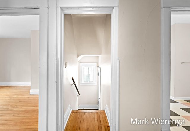 272 SE Henry Avenue, Grand Rapids, MI 49503