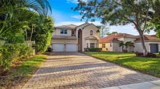 2136 NW 4th St, Fort Lauderdale, FL 33311