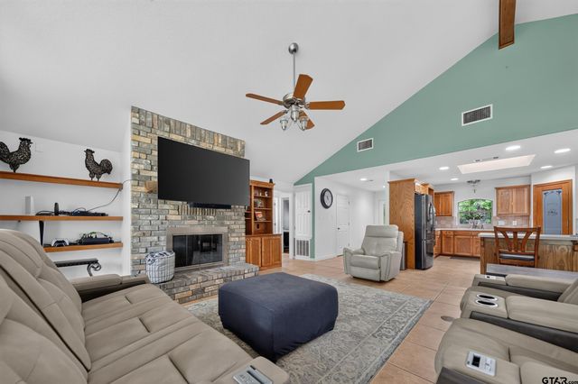 1325 Private Road 7905, Hawkins, TX 75765