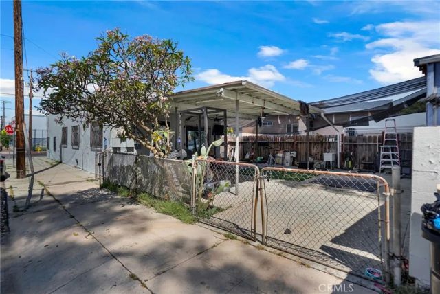 1701 E 3rd Street, Los Angeles, CA 90033