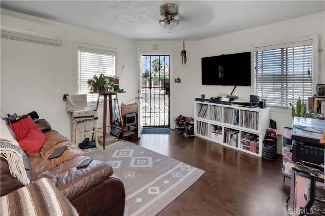 1701 E 3rd Street, Los Angeles, CA 90033