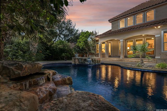 210 Persimmon Pond, Shavano Park, TX 78231