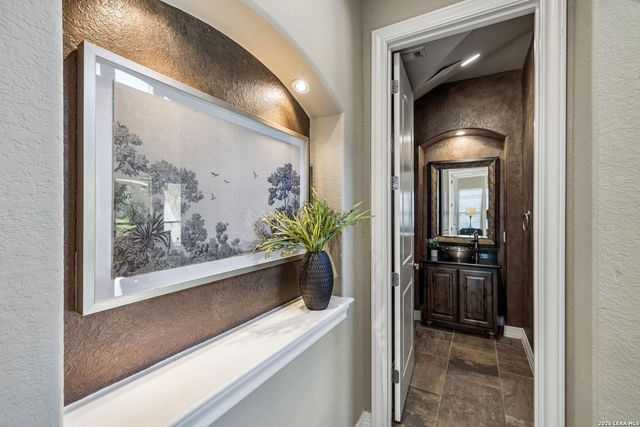 210 Persimmon Pond, Shavano Park, TX 78231