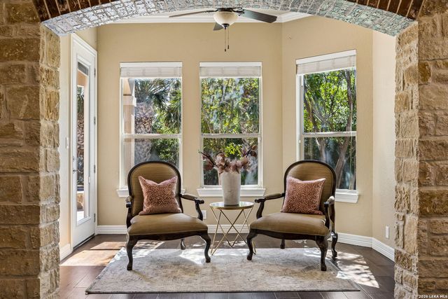 210 Persimmon Pond, Shavano Park, TX 78231
