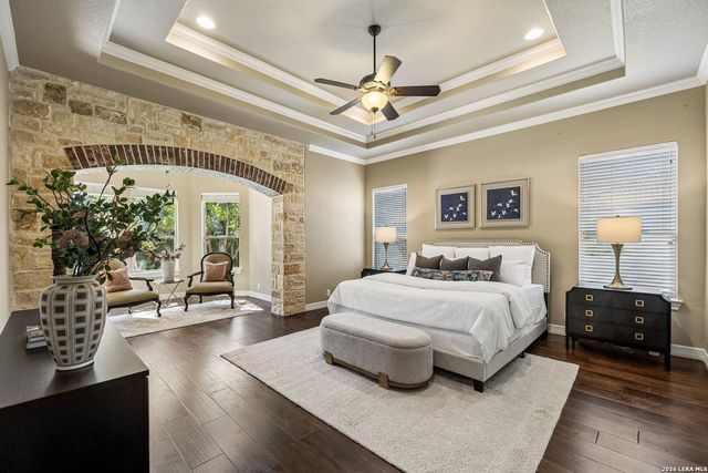 210 Persimmon Pond, Shavano Park, TX 78231