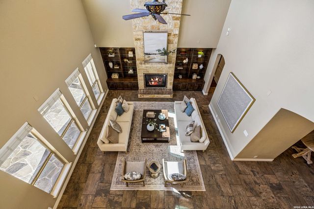 210 Persimmon Pond, Shavano Park, TX 78231