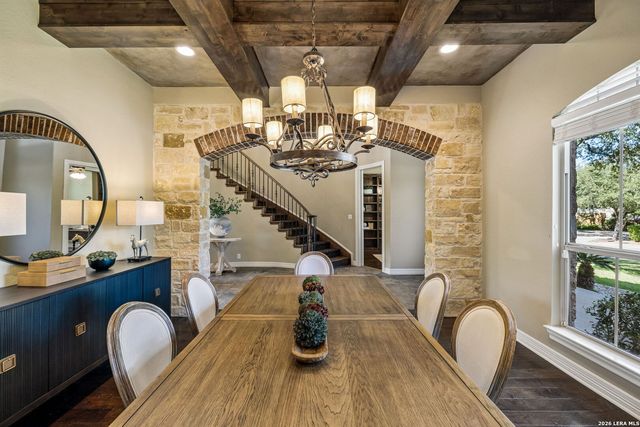 210 Persimmon Pond, Shavano Park, TX 78231