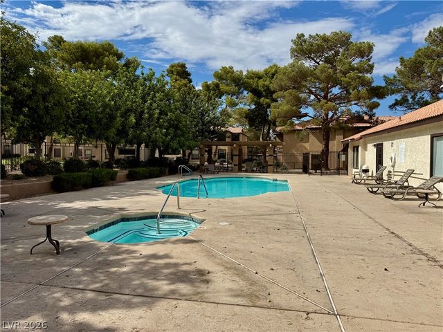 2451 North Rainbow Boulevard 2004, Las Vegas, NV 89108