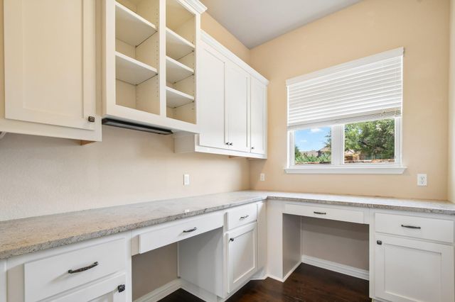 7420 Turnback Ledge TRL, Lago Vista, TX 78645