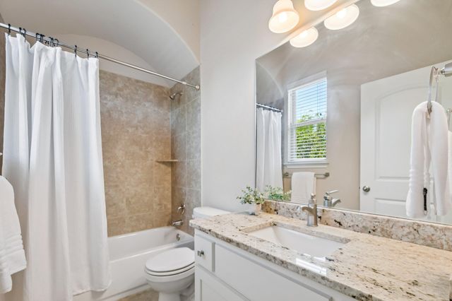 7420 Turnback Ledge TRL, Lago Vista, TX 78645