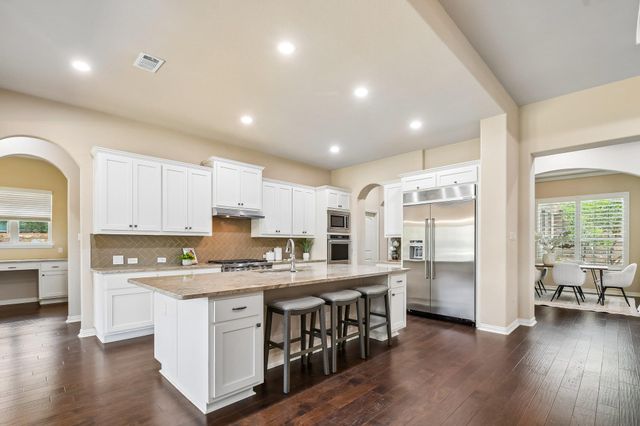 7420 Turnback Ledge TRL, Lago Vista, TX 78645
